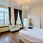 Le Chateau Des Comtesses * Montignies-sur-Roc