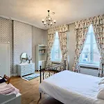 Le Chateau Des Comtesses * Montignies-sur-Roc