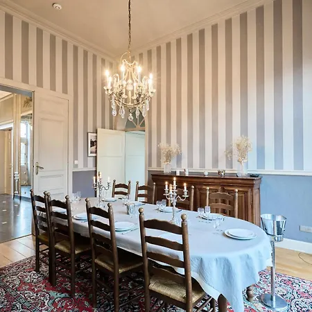 Le Chateau Des Comtesses - Vue Lac, 13 Pers * Montignies-sur-Roc