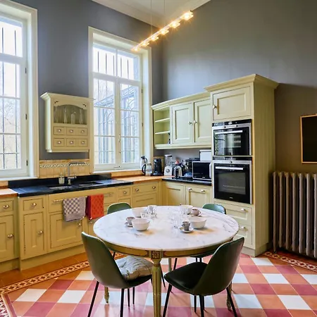 La Des Comtesses Montignies-sur-Roc