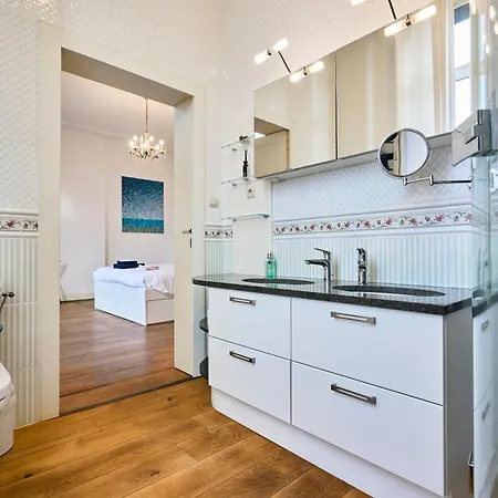 La Des Comtesses * Montignies-sur-Roc