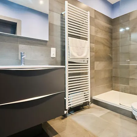 La Des Comtesses Willa