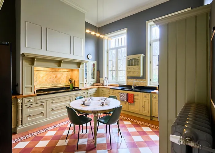 Le Chateau Des Comtesses Villa Montignies-sur-Roc